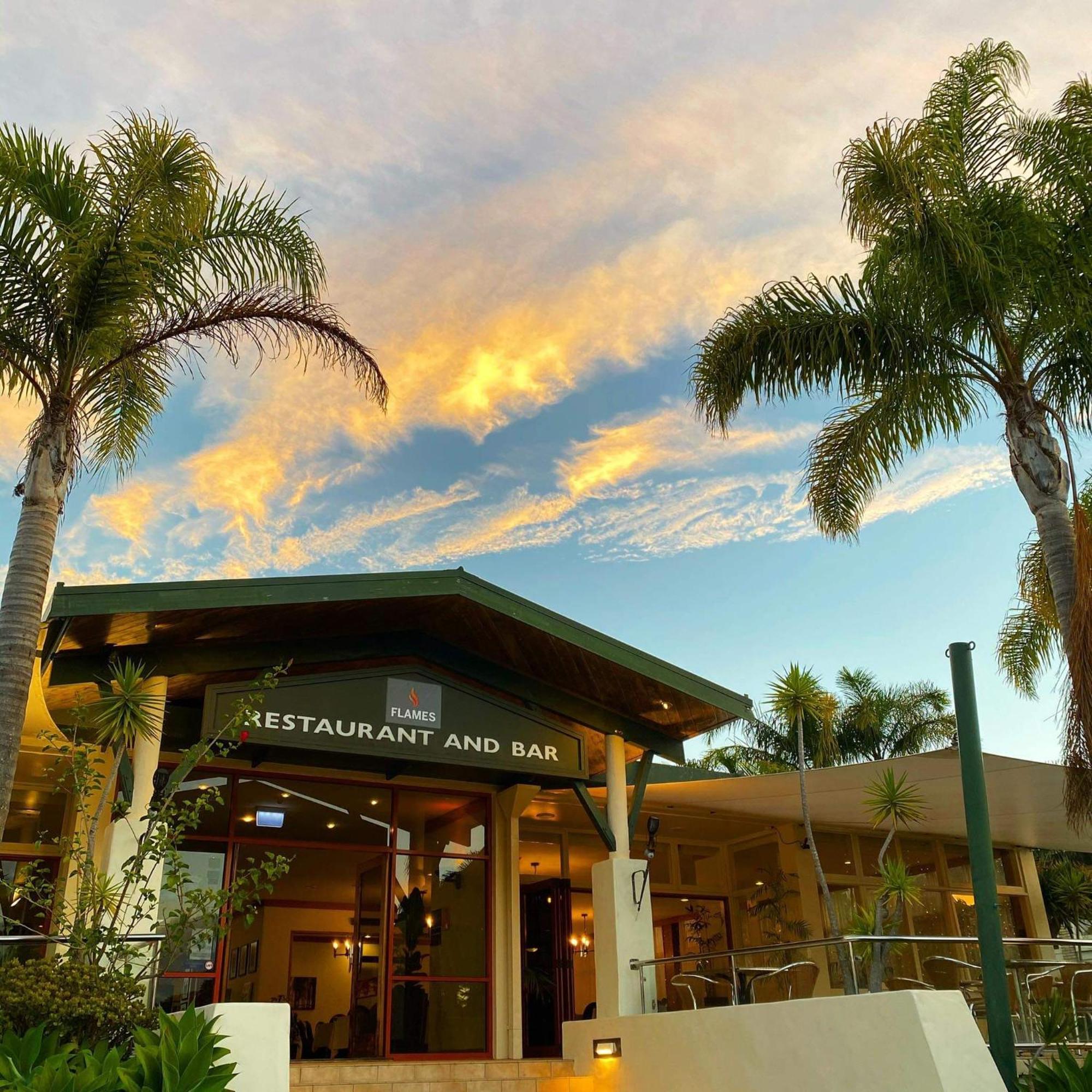 Comfort Hotel Flames Whangarei Exteriör bild