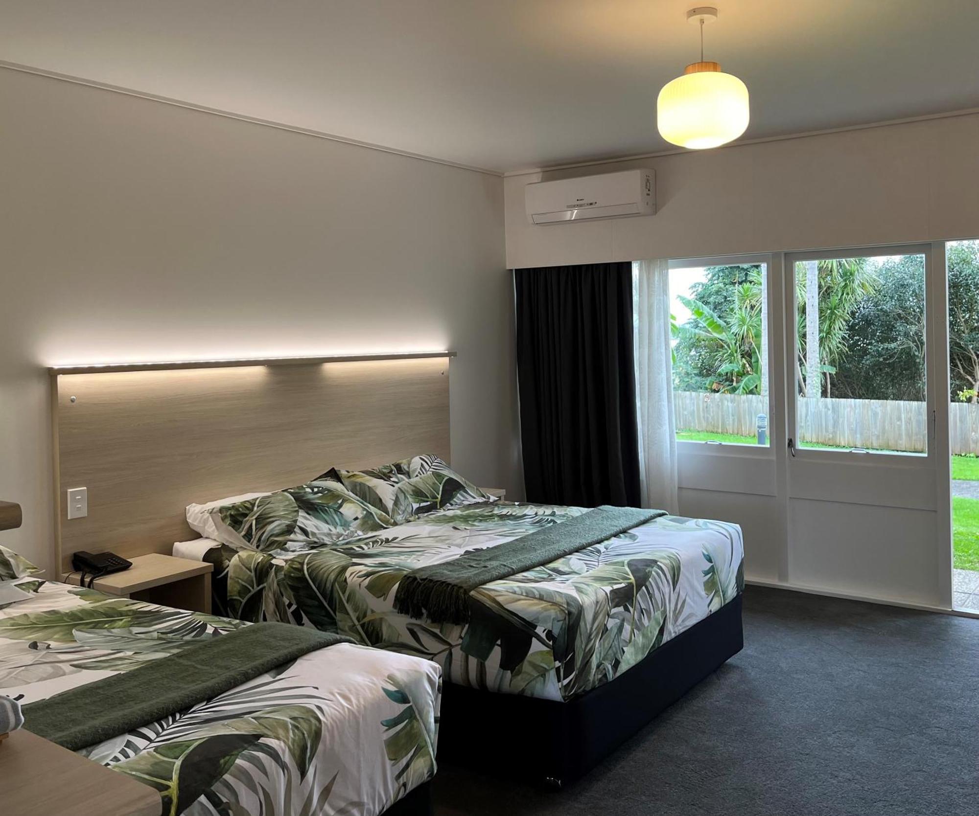 Comfort Hotel Flames Whangarei Exteriör bild